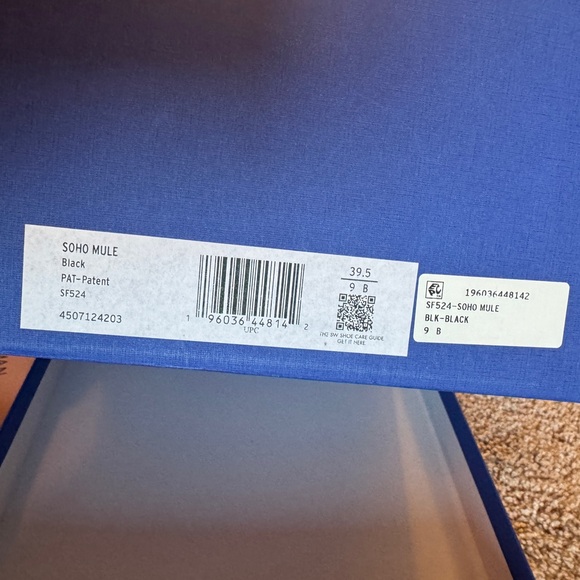 Stuart Weitzman size 9 black patent Soho Muel! - Picture 3 of 5